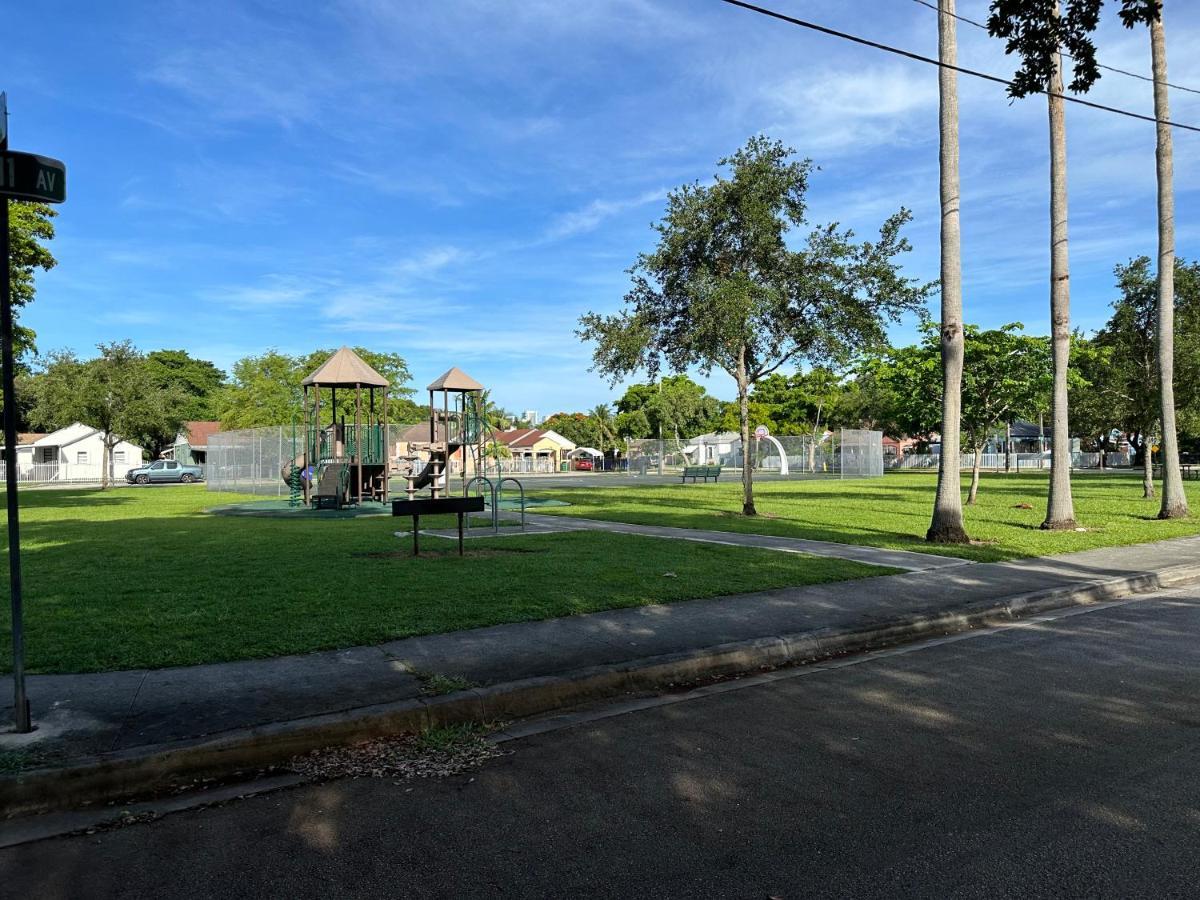 マイアミ Wynwood Bedsホステル エクステリア 写真